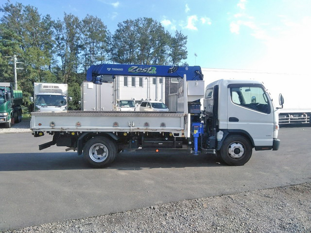 三菱ふそうキャンタークレーン4段小型（2t・3t）[写真08]