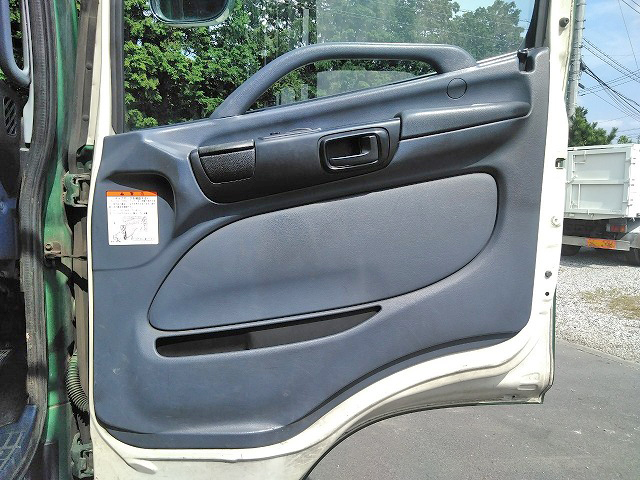 日野レンジャークレーン3段増トン（6t・8t）[写真28]