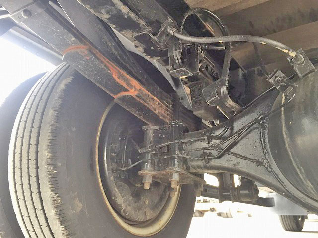 いすゞエルフ平ボディ小型（2t・3t）[写真24]