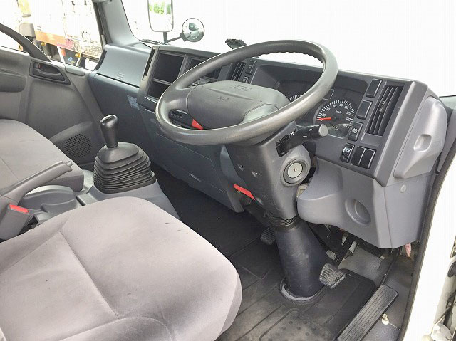 いすゞエルフ平ボディ小型（2t・3t）[写真30]