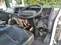 いすゞエルフ平ボディ小型（2t・3t）[写真30]