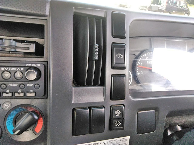 いすゞエルフ平ボディ小型（2t・3t）[写真35]