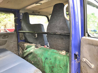 三菱ふそうキャンターダブルキャブ（Wキャブ）小型（2t・3t）[写真27]