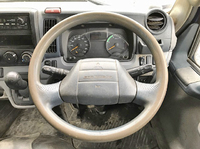 三菱ふそうキャンターダブルキャブ（Wキャブ）小型（2t・3t）[写真32]