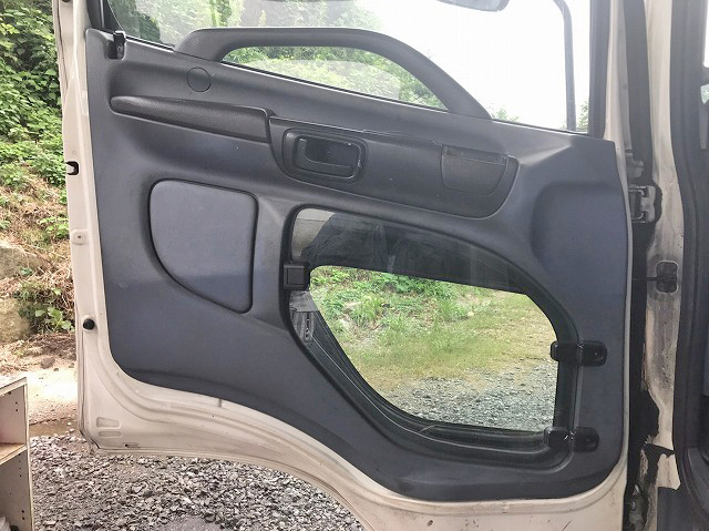 日野レンジャーユニック6段中型（4t）[写真29]