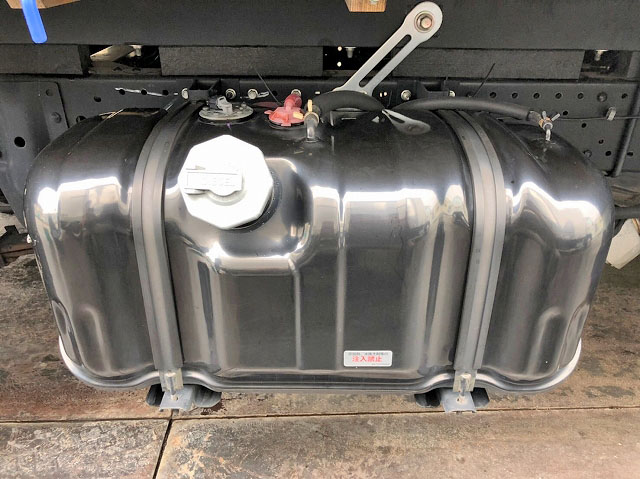 いすゞエルフ幌車小型（2t・3t）[写真16]