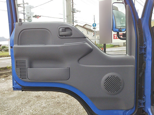 いすゞエルフ幌車小型（2t・3t）[写真28]