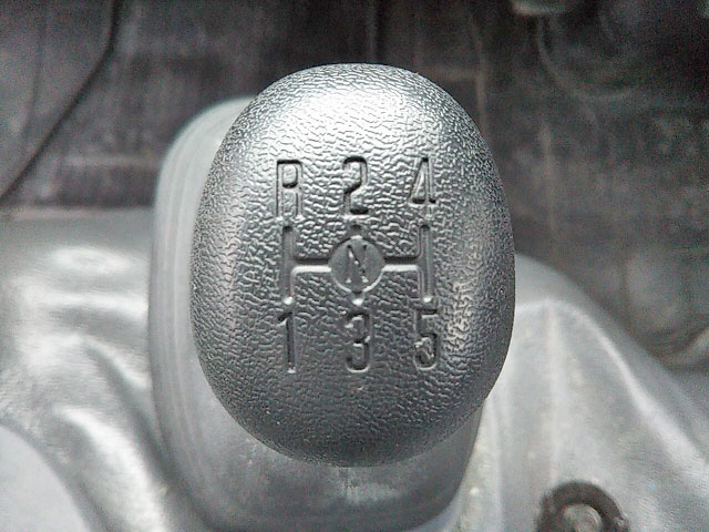 いすゞエルフ幌車小型（2t・3t）[写真38]