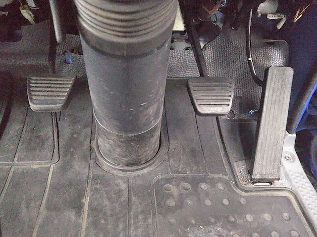 いすゞエルフ幌車小型（2t・3t）[写真39]