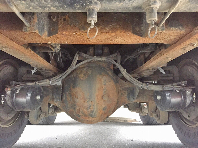 UDトラックスクオンセルフクレーン4段大型（10t）[写真22]