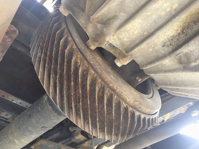 UDトラックスクオンセルフクレーン4段大型（10t）[写真23]