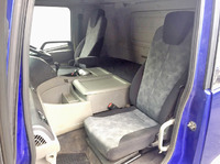 UDトラックスクオンセルフクレーン4段大型（10t）[写真30]