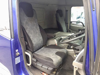 UDトラックスクオンセルフクレーン4段大型（10t）[写真31]