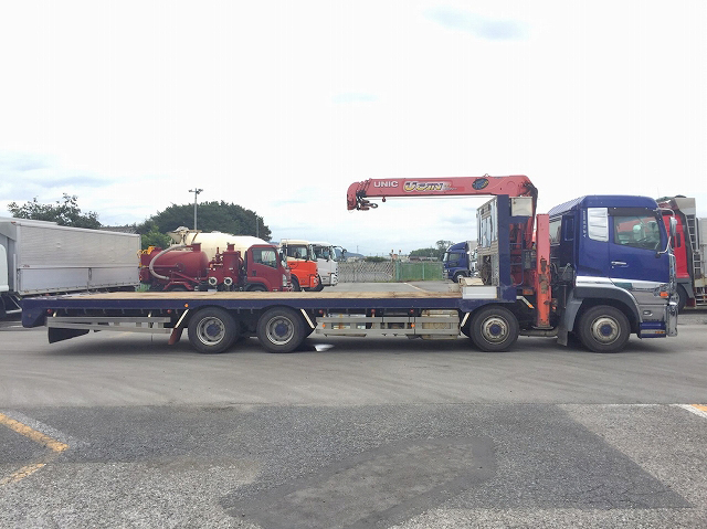 UDトラックスクオンセルフクレーン4段大型（10t）[写真07]