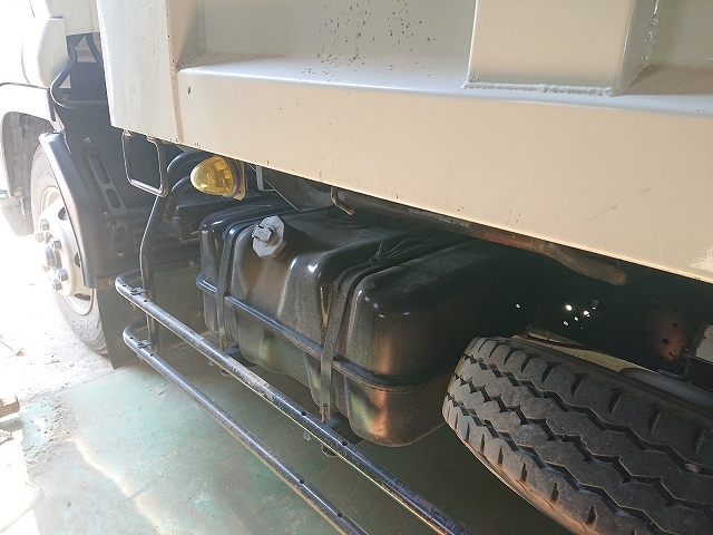 いすゞフォワードダンプ中型（4t）[写真08]