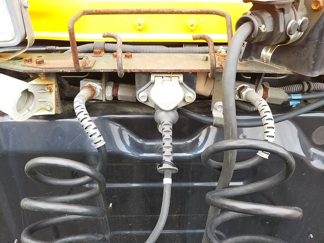 いすゞギガトレーラーヘッド（トラクターヘッド）大型（10t）[写真10]