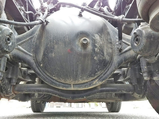 いすゞギガトレーラーヘッド（トラクターヘッド）大型（10t）[写真17]