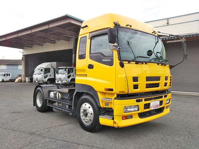 いすゞギガトレーラーヘッド（トラクターヘッド）大型（10t）[写真03]