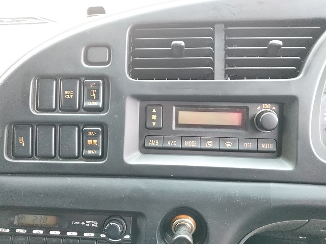 いすゞギガトレーラーヘッド（トラクターヘッド）大型（10t）[写真32]