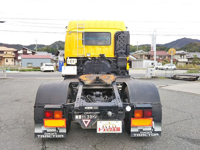 いすゞギガトレーラーヘッド（トラクターヘッド）大型（10t）[写真09]