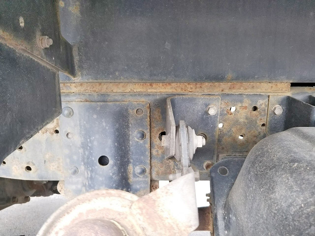 いすゞエルフ高所作業車小型（2t・3t）[写真21]