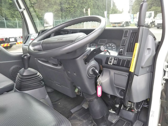 いすゞエルフ高所作業車小型（2t・3t）[写真34]