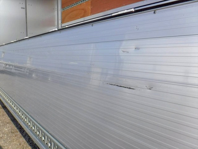 日野レンジャーアルミウイング増トン（6t・8t）[写真13]