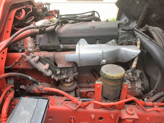 いすゞフォワードパッカー車（塵芥車）増トン（6t・8t）[写真24]