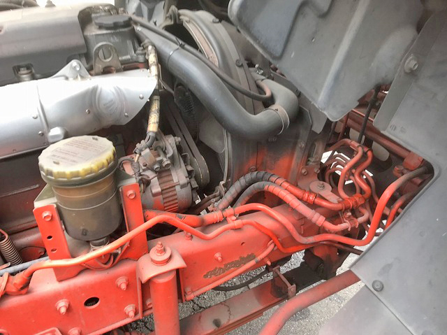 いすゞフォワードパッカー車（塵芥車）増トン（6t・8t）[写真25]