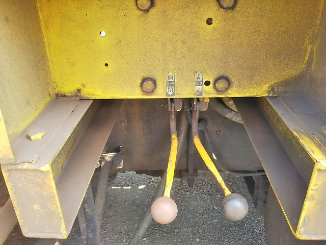 三菱ふそうスーパーグレート汚泥吸引車大型（10t）[写真07]