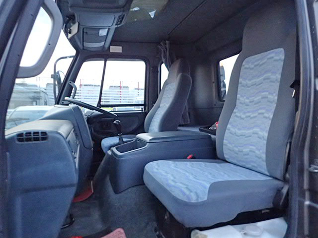 UDトラックスコンドルユニック4段中型（4t）[写真19]