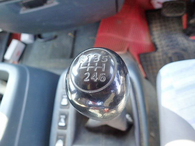 UDトラックスコンドルユニック4段中型（4t）[写真23]