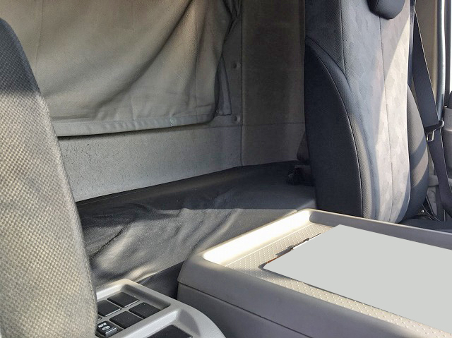 UDトラックスコンドル冷凍車（冷蔵車）中型（4t）[写真28]