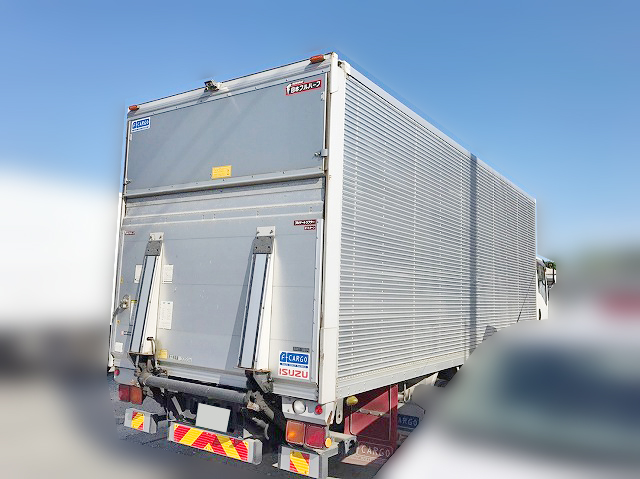 いすゞフォワードアルミバン中型（4t）[写真03]