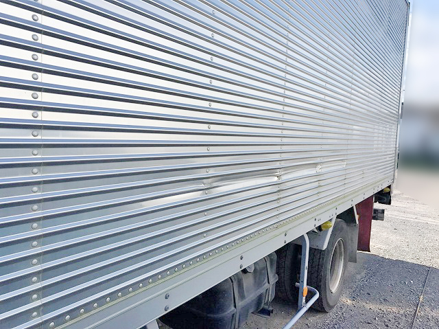 いすゞフォワードアルミバン中型（4t）[写真06]