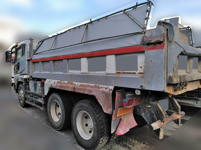 三菱ふそうスーパーグレートダンプ大型（10t）[写真03]