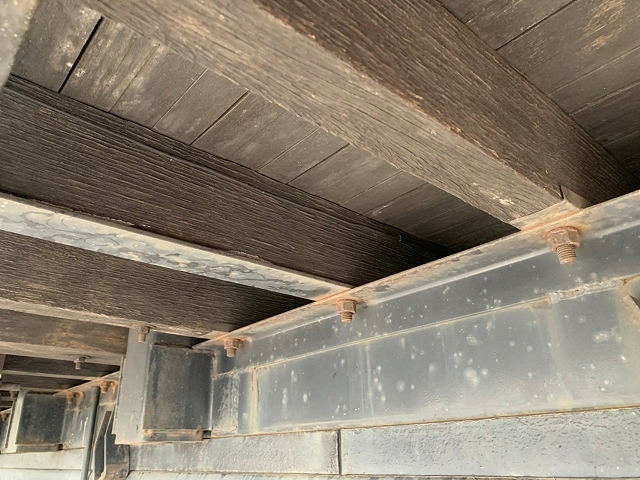 三菱ふそうスーパーグレート平ボディ大型（10t）[写真16]