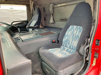 三菱ふそうスーパーグレート平ボディ大型（10t）[写真27]