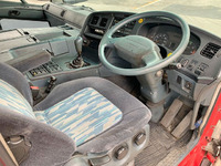 三菱ふそうスーパーグレート平ボディ大型（10t）[写真32]