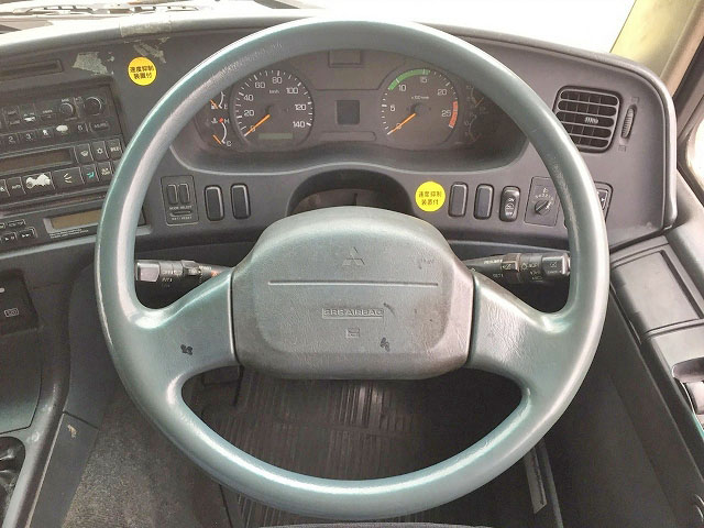 三菱ふそうスーパーグレート平ボディ大型（10t）[写真35]