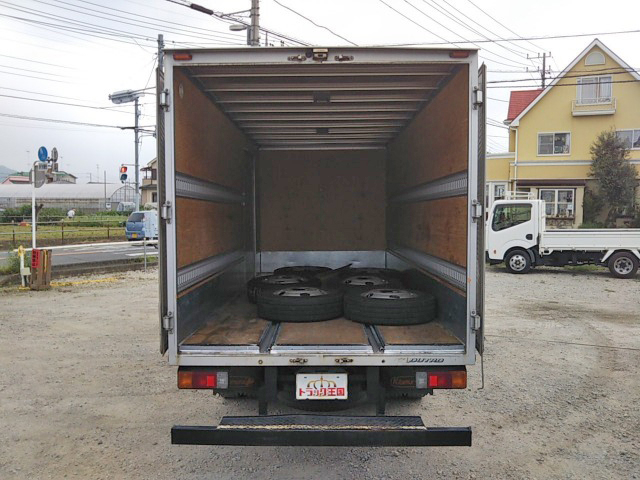 日野デュトロアルミバン小型（2t・3t）[写真11]