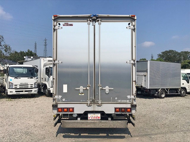 いすゞエルフアルミウイング小型（2t・3t）[写真11]