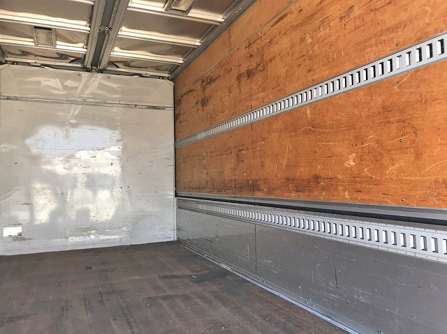 いすゞエルフアルミウイング小型（2t・3t）[写真18]