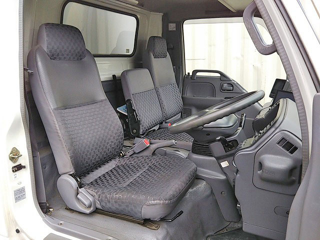 いすゞエルフアルミウイング小型（2t・3t）[写真32]