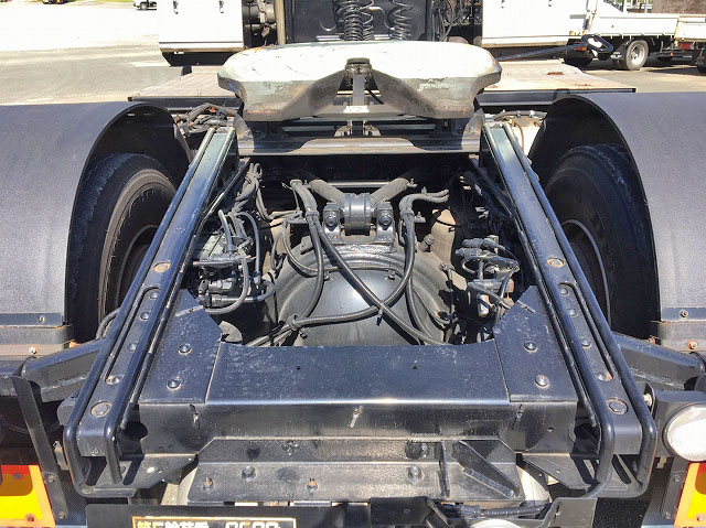 いすゞギガトレーラーヘッド（トラクターヘッド）大型（10t）[写真12]