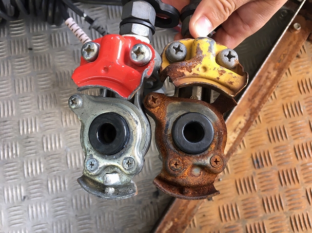 いすゞギガトレーラーヘッド（トラクターヘッド）大型（10t）[写真15]