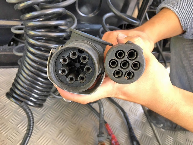 いすゞギガトレーラーヘッド（トラクターヘッド）大型（10t）[写真16]