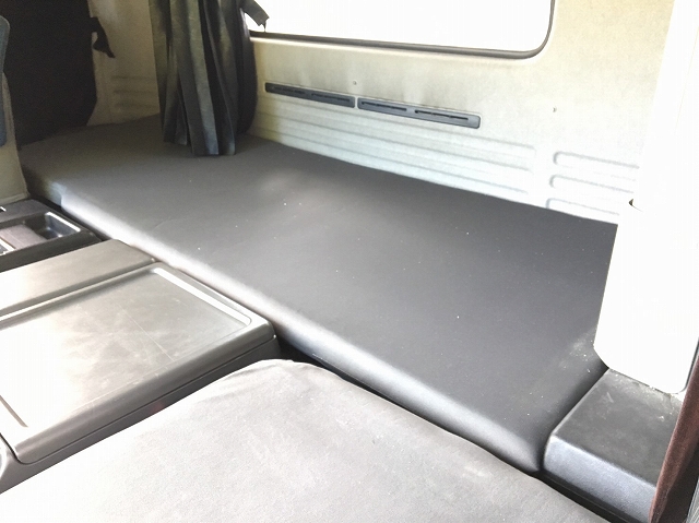 いすゞギガトレーラーヘッド（トラクターヘッド）大型（10t）[写真26]