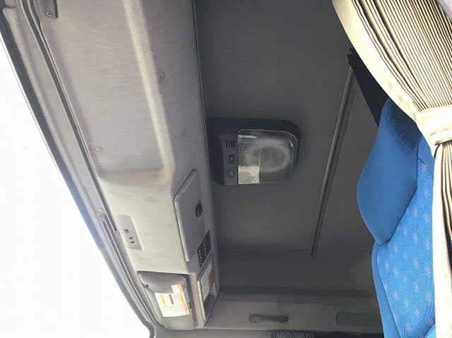 いすゞギガトレーラーヘッド（トラクターヘッド）大型（10t）[写真39]