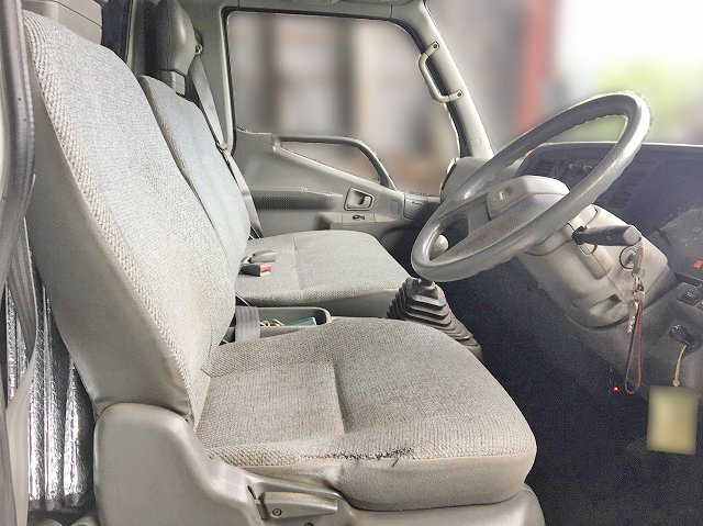 三菱ふそうキャンタークレーン4段小型（2t・3t）[写真18]